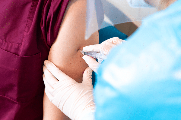 Corona-Schutzimpfung: Zweiter Piks in Mainz